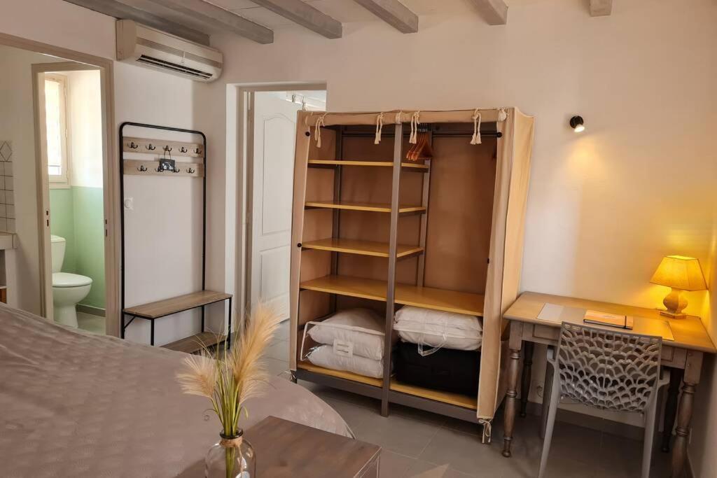 Appart Cosy Avec Son Exterieur Chaleureux,Piscine Et Parking Prive Фонвьей Экстерьер фото