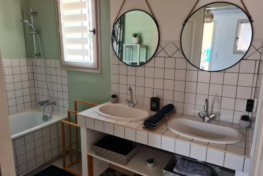 Appart Cosy Avec Son Exterieur Chaleureux,Piscine Et Parking Prive Фонвьей Экстерьер фото