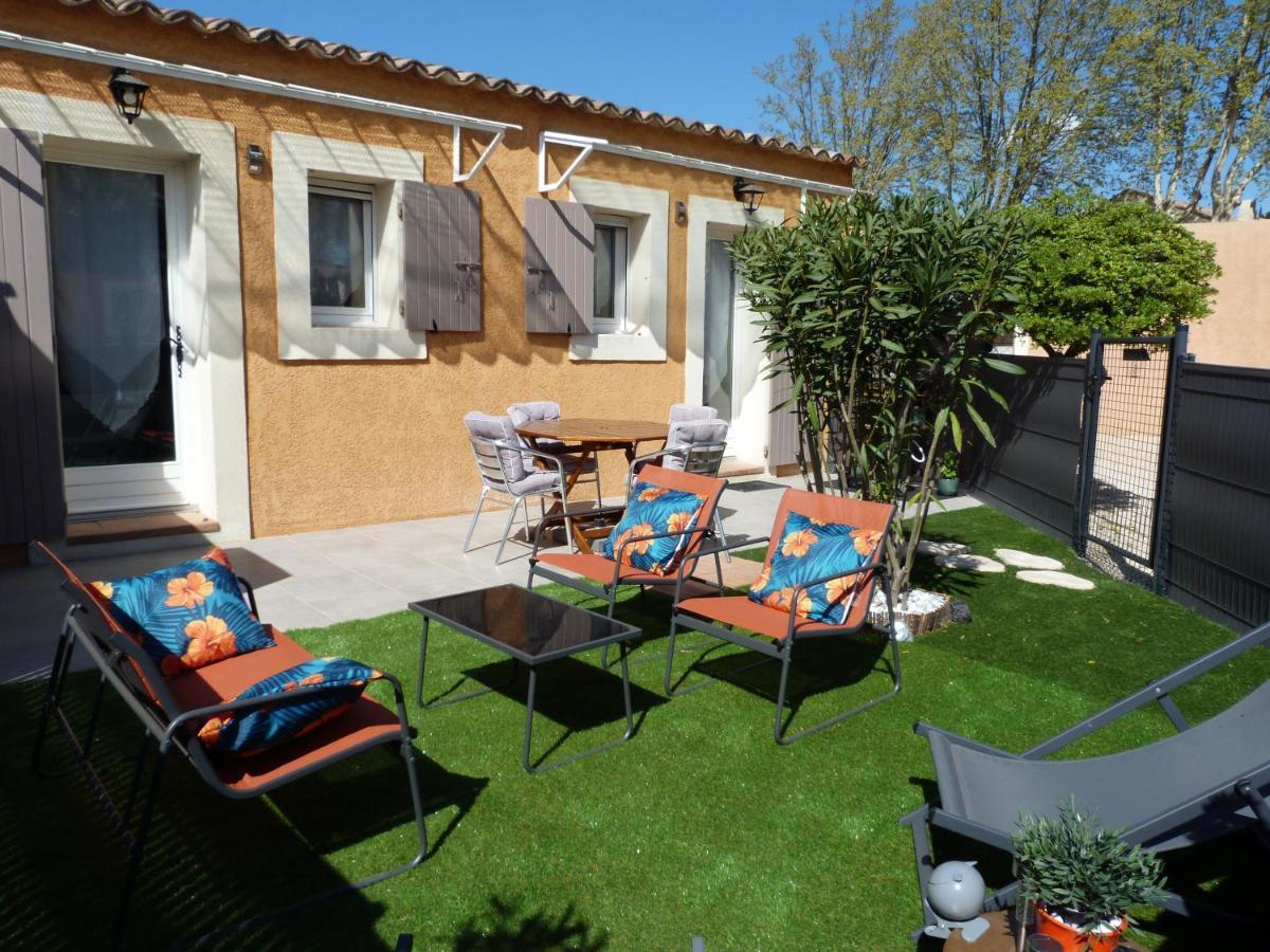Appart Cosy Avec Son Exterieur Chaleureux,Piscine Et Parking Prive Фонвьей Экстерьер фото