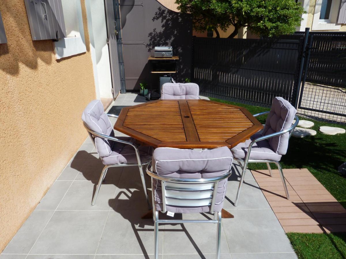 Appart Cosy Avec Son Exterieur Chaleureux,Piscine Et Parking Prive Фонвьей Экстерьер фото